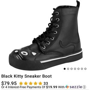 I’m search of these boots in size 11! Please DM if you are willing to sell!